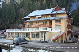 Отель Hotel Brandusa Дурэу-0